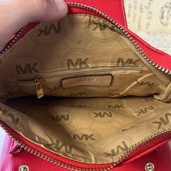 Michael Kors Crossbody - Picture 7 of 11